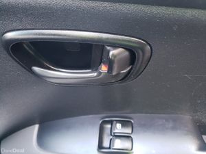 Hyundai i10 2012 - Image 2