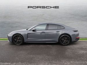 Porsche Panamera 4 E-Hybrid - Image 4