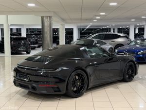 Porsche 911 TARGA 4 GTS=ONLY 9000 MILES//HUGE SPEC - Image 3