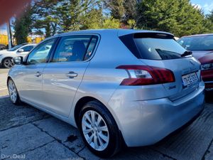 2017 PEUGEOT 308 ALLURE 1.6 BLUE HDI 120BHP MANUAL - Image 4