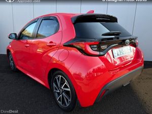 Toyota Yaris LUNA SPORT MOBILE HYB MONO 4DR AUTO - Image 3