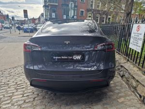 2023 (231) Tesla Model Y RWD - Image 4