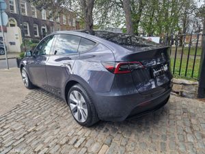 2023 (231) Tesla Model Y RWD - Image 2