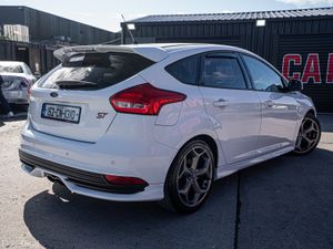 152 Focus ST-3 2.0d Model/High spec/Warranty - Image 2