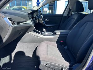 2020 BMW 330e G20 M SPORT ALLOYS LOW KMS - Image 4