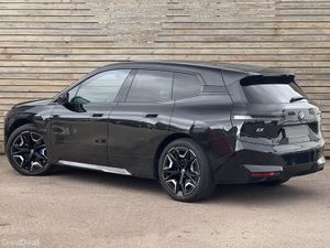 221 BMW iX 40 Xdrive 40 - Image 2