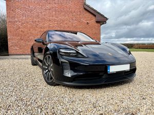 Porsche Taycan 4S Black Edition *Porsche Warranty* - Image 3