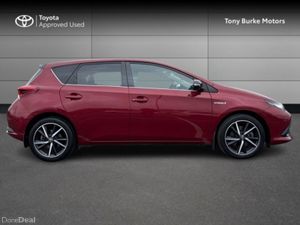 Toyota Auris Hatchback 5dr Hybrid - LunaSport Edit - Image 3