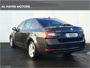 Skoda Octavia **SOLEIL SPEC**HALF LEATHER 1.6TDI - Image 3