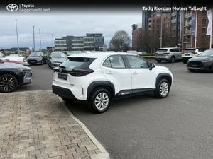 Toyota Yaris Cross ROSS LUNA 4DR AUTO - Image 2