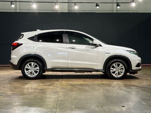 Honda Vezel 1.5 HYBRID AUTOMATIC - Image 3