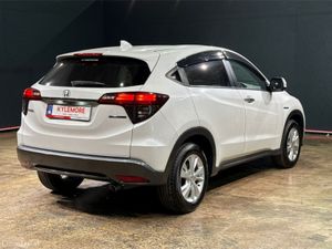 Honda Vezel 1.5 HYBRID AUTOMATIC - Image 4