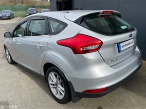 Ford Focus STYLE 1.5 TD  6SP 5DR LOW KMS! BELT DON - Image 4