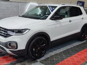 2023 VW T-CROSS Pear white - Image 2