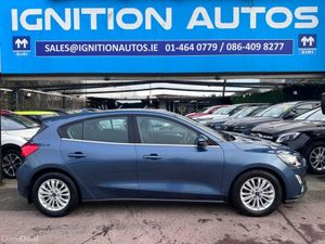 Ford Focus TITANIUM MODEL, LOW MILEAGE, FORD HISTO - Image 2