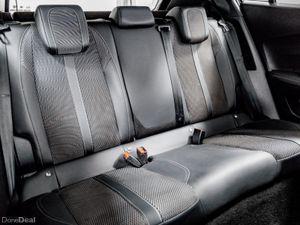 Peugeot 2008 E-GT 50kWh Auto 136HP - Image 4