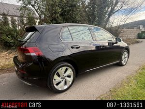 Volkswagen Golf 2.0 TDI STYLE 5DR - Image 3