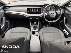 Skoda Octavia AMBITION 2.0 TDI 115HP 5DR - Image 2