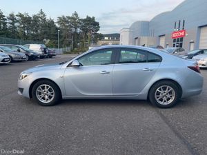 LOW MILEAGE INSIGNIA 2.0 NAV S/S 140 BHP - Image 4