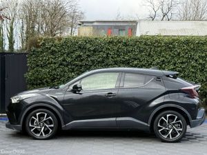 Toyota C-HR 1.8 HYBRID // HEATED HALF LEATHER SEAT - Image 3