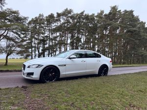 Jaguar XF 2016 Diesel Fuji White Black Wheels - Image 3