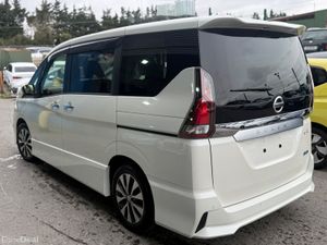 2018 Nissan Serena /Hybrid / Highway Start 8 seats - Image 4
