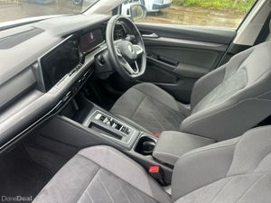 Volkswagen Golf STYLE 2.0TDI 150HP AUTO - Image 3