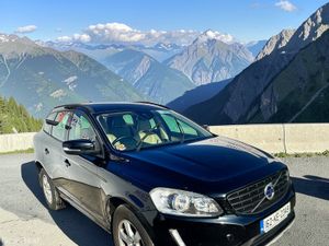 2016 Volvo XC60 D3 (150hp) FWD ES - Image 2