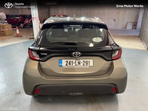 Toyota Yaris YARIS 1.5 LUNA - Image 4