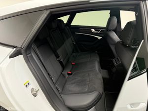 Audi A7 50 TFSI E S LINE BLK ED QUATTRO *PAN ROOF* - Image 2
