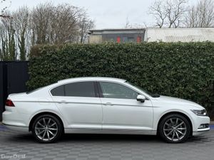 Volkswagen Passat HIGHLINE 2.0 TDI // SERVICE HIST - Image 2