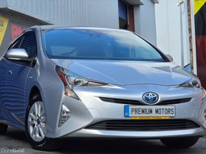 Toyota prius Hybrid - Image 2