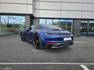 Porsche 911 Carrera GTS - Image 2