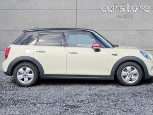 Mini Cooper 1.5 Auto - Image 2