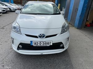 2014 Toyota Prius Hybrid Automatic - Image 2