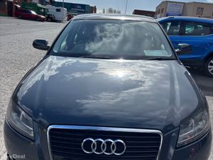 2011 Audi A3 2.0 TDI  SPORT - Image 2