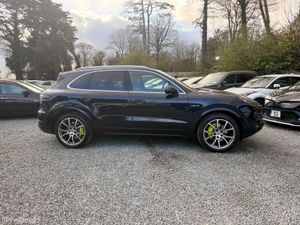 Porsche Cayenne 2022 - Image 2