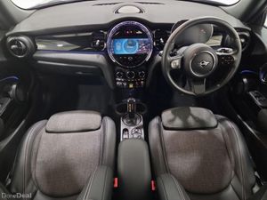 Mini Cooper Electric Level 2 - Image 4