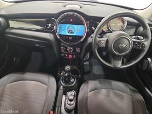 Mini Cooper 3-Door One Classic - Image 4