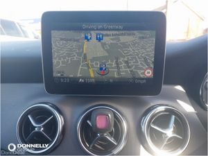 Mercedes-Benz GLA Class Gla Hatchback Urban Editio - Image 3