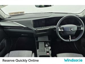 Opel Astra Elegance 1.2 Turbo 130PS 8 Speed Auto - Image 4