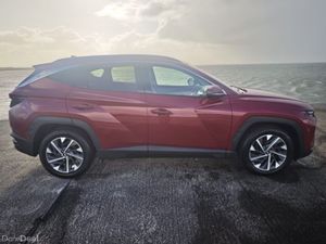 Hyundai Tucson ix35 Executive Plus Diesel 5DR - Image 2