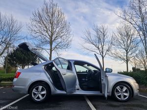 Skoda Octavia Auto, 2/Yr Warranty, Finance, T/BELT - Image 3