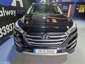 Hyundai Tucson SE NAV 2WD 1.7CRDI ** SAT NAV FULLY - Image 3