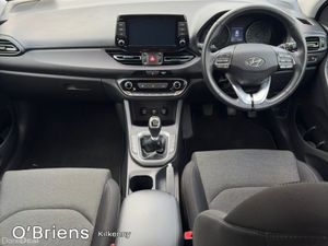 Hyundai i30 Petrol Deluxe Turbo - Image 2