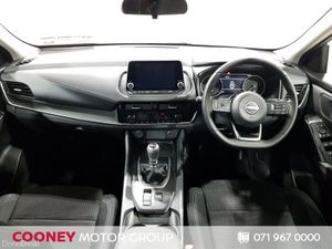 Nissan Qashqai 1.3 PET MILD HYBRID SV FULL SERVICE - Image 2
