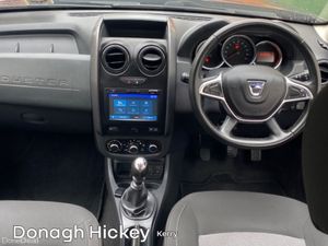 Dacia Duster 1.5 dCi 110 PRESTIGE - Image 2