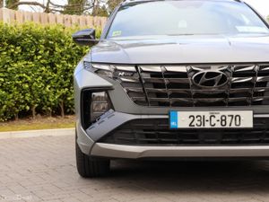 Hyundai Tucson 4WD N Line PHEV Auto 2 Tone Roof - Image 4