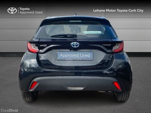Toyota Yaris YARIS 1.5 HYBRID LUNA - Image 4