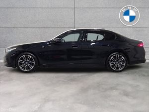 BMW 5-Series 530e M Sport Saloon - Image 4